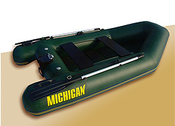 Фото гребной лодки серии "Drive" со смещаемыми сиденьями, щелкнуть мышью для просмотра в увеличенном масштабе