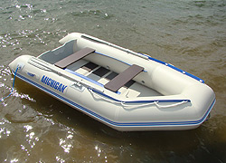 Фото моторной лодки "OverDrive", днище "реечная слань", щелкнуть мышью для просмотра в увеличенном масштабе